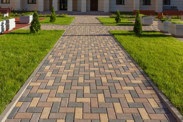 Best Professional Driveway Pavers  in Endicott, NY